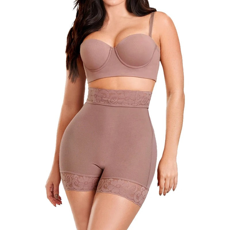 LuxeLift® – Culotte en dentelle taille haute galbante